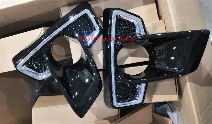 Fog Lamp Cover For Toyota Hilux Rocco 2018 52127-YP100 52128-YP100